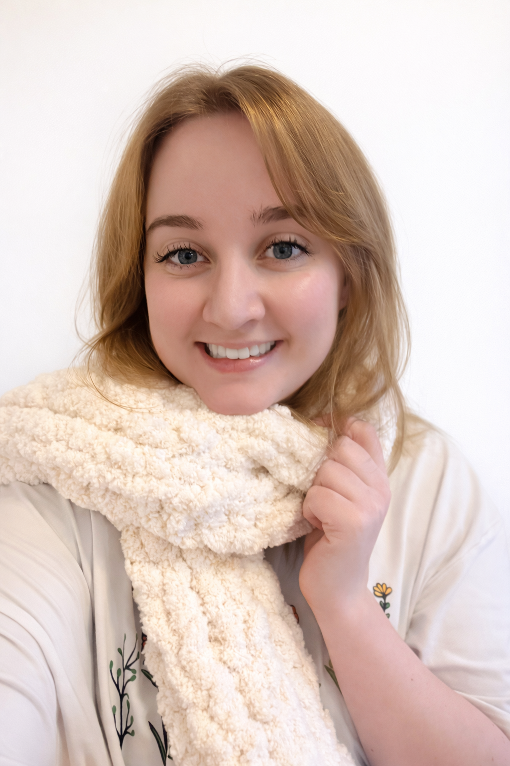 No Needles Needed DIY Hand-Knit Scarf Kit